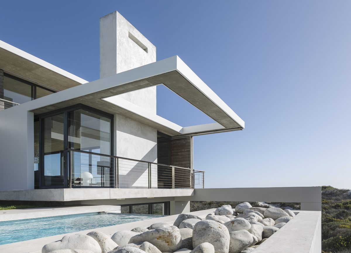 Modern home construction in Palm Springs
